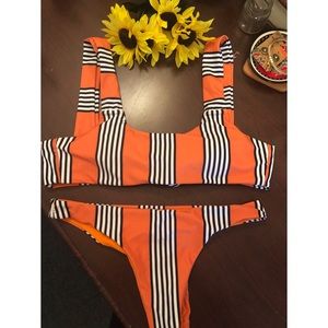 price dropped⬇️✨Orange striped bikini